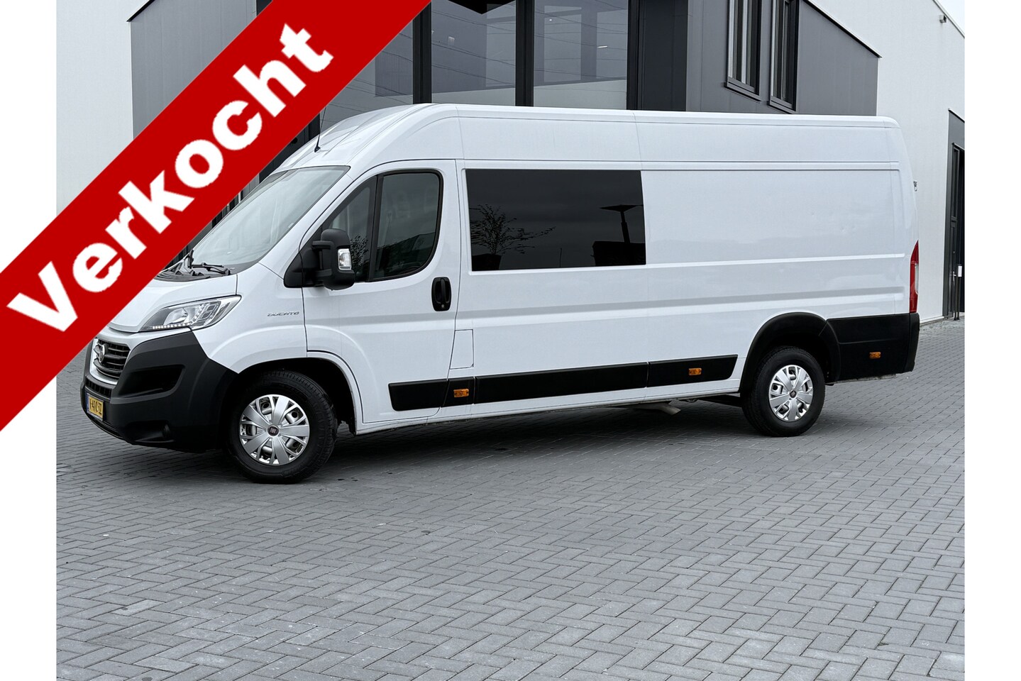 Fiat Ducato - 35H 2.3 MultiJet L4H2 Dubbel cabine | Airco | Cruise | Camera - AutoWereld.nl