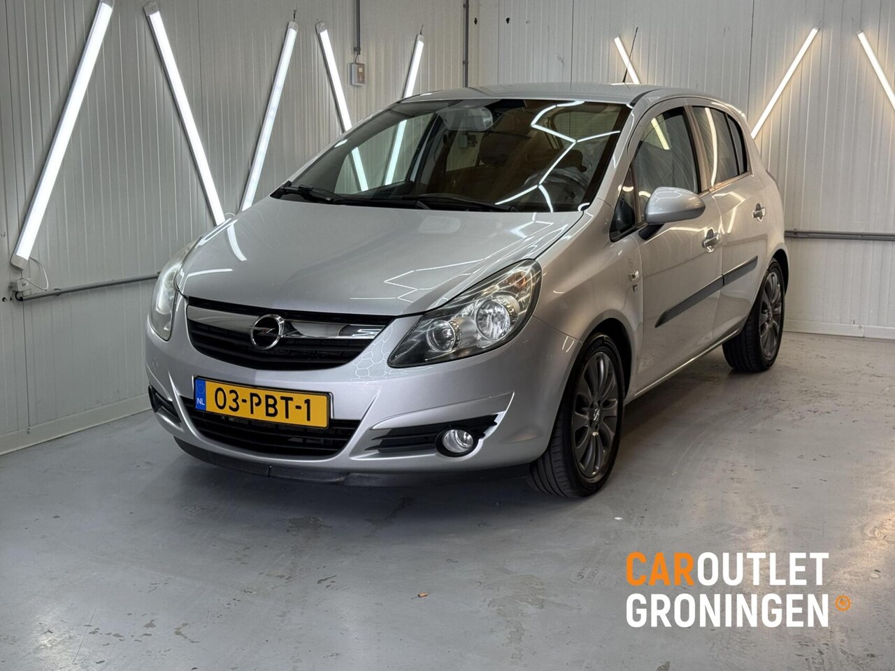 Opel Corsa - 1.4-16V 5D | 2011 | NWE APK | AIRCO | CRUISE | 2e EIG | NAP - AutoWereld.nl