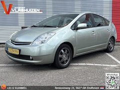 Toyota Prius - 1.5 VVT-i Tech Edition | Leder | Climate | Cruise | Navi | Trekhaak |