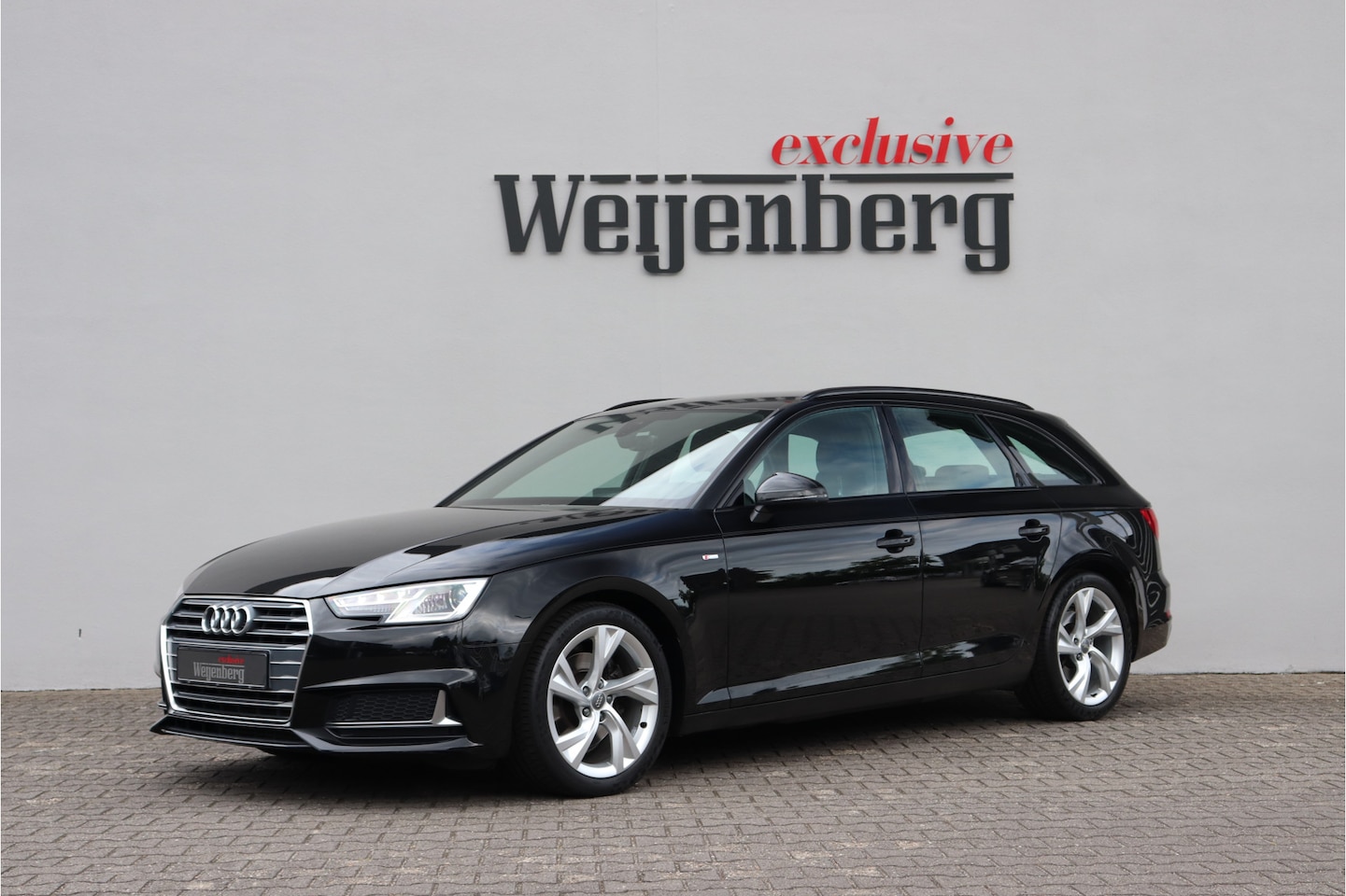 Audi A4 Avant - 35 TFSI Sport S-line Cruise Trekhaak Navi - AutoWereld.nl