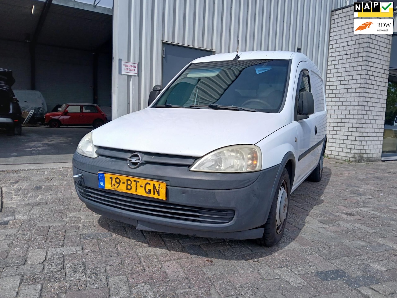 Opel Combo - 1.4-16V Comfort 500 kg. - Airco - Schade - AutoWereld.nl