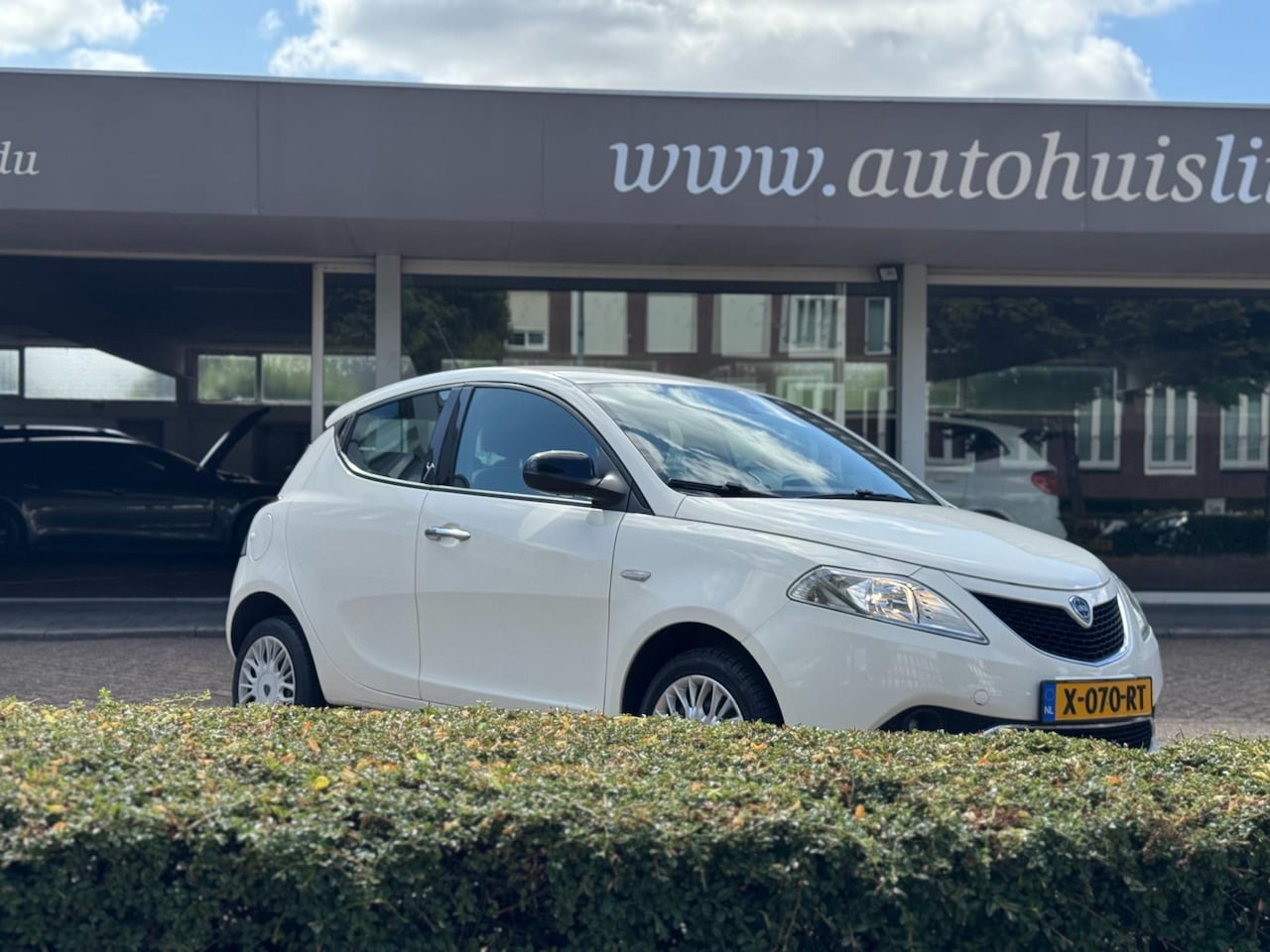 Lancia Y(psilon) - Ypsilon 1.2 Gold|Nieuwstaat|1e eigenaar|63dkm! - AutoWereld.nl