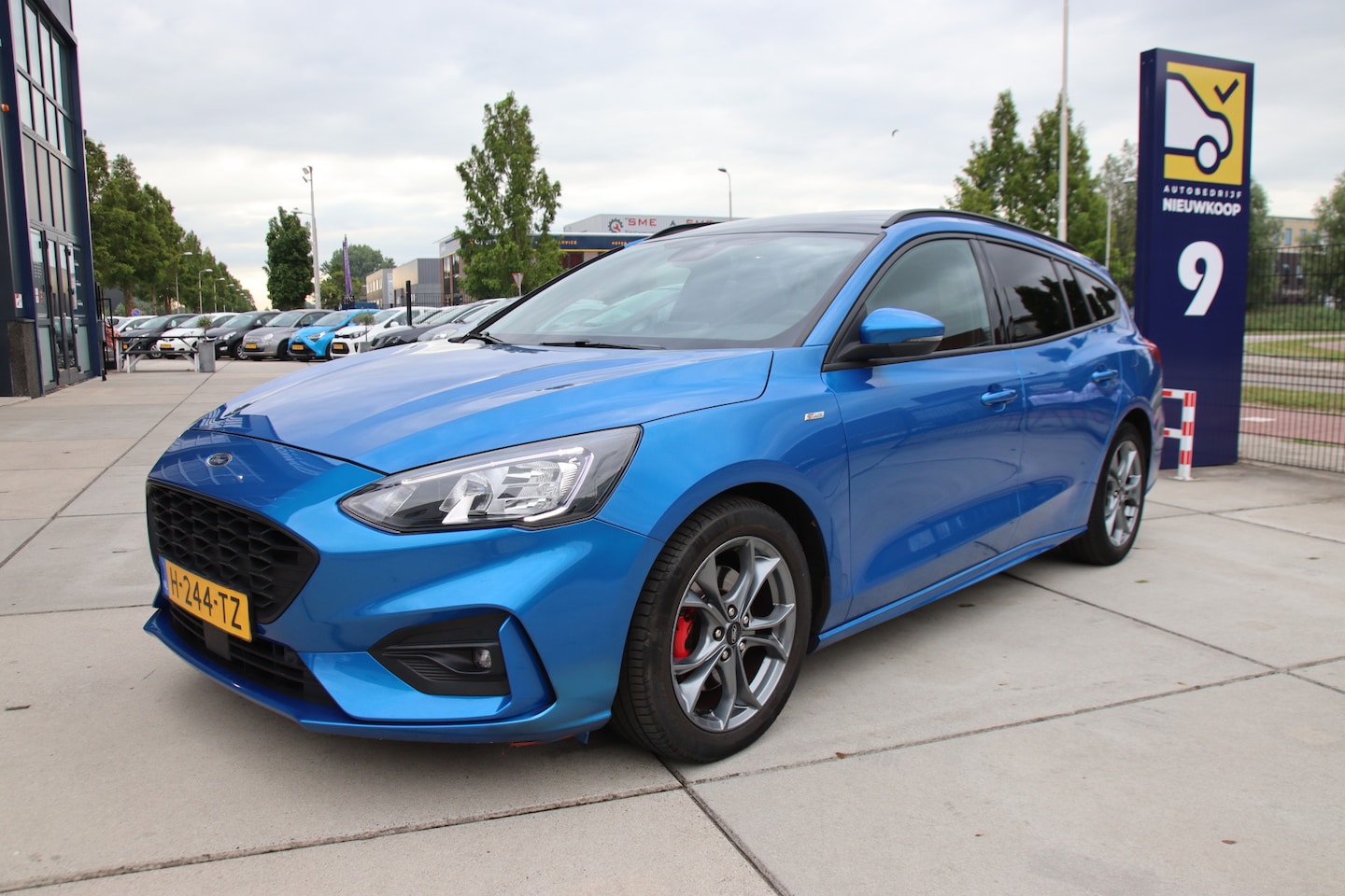 Ford Focus Wagon - 1.5 EcoBoost ST Line Business automaat Panorama, Keyless, BOMVOL! Zomer aanbieding! - AutoWereld.nl