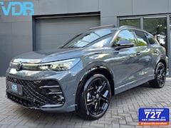 Volkswagen Tiguan - 1.5 eTSI R-Line BLACKEDITION PANO VOL