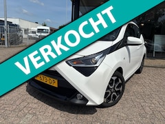 Toyota Aygo - 1.0 VVT-i x-play Automaat|Carplay|PDC|Camera
