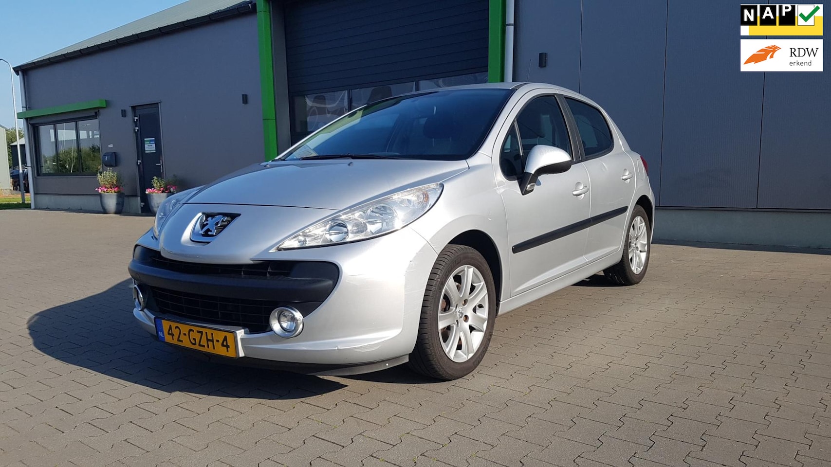 Peugeot 207 - 1.6 VTi XS Zeer lage KM stand Goed onderhouden in onze werkplaats Trekhaak Airco Cruise 5 - AutoWereld.nl
