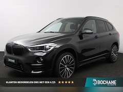 BMW X1 - sDrive18i High Executive | Leder | Panoramadak | Camera |