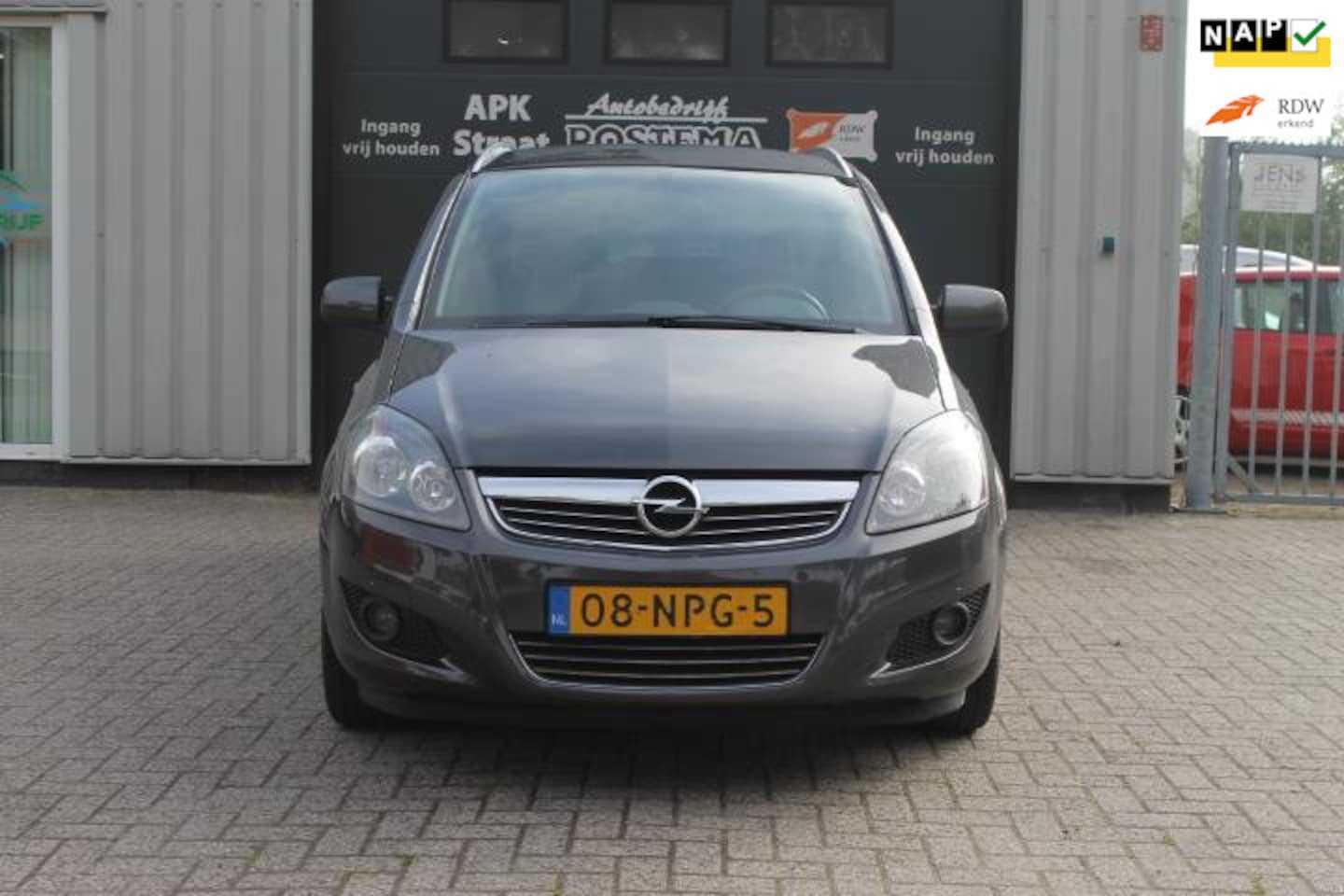 Opel Zafira - 1.8 111 years Edition 1.8 111 years Edition - AutoWereld.nl