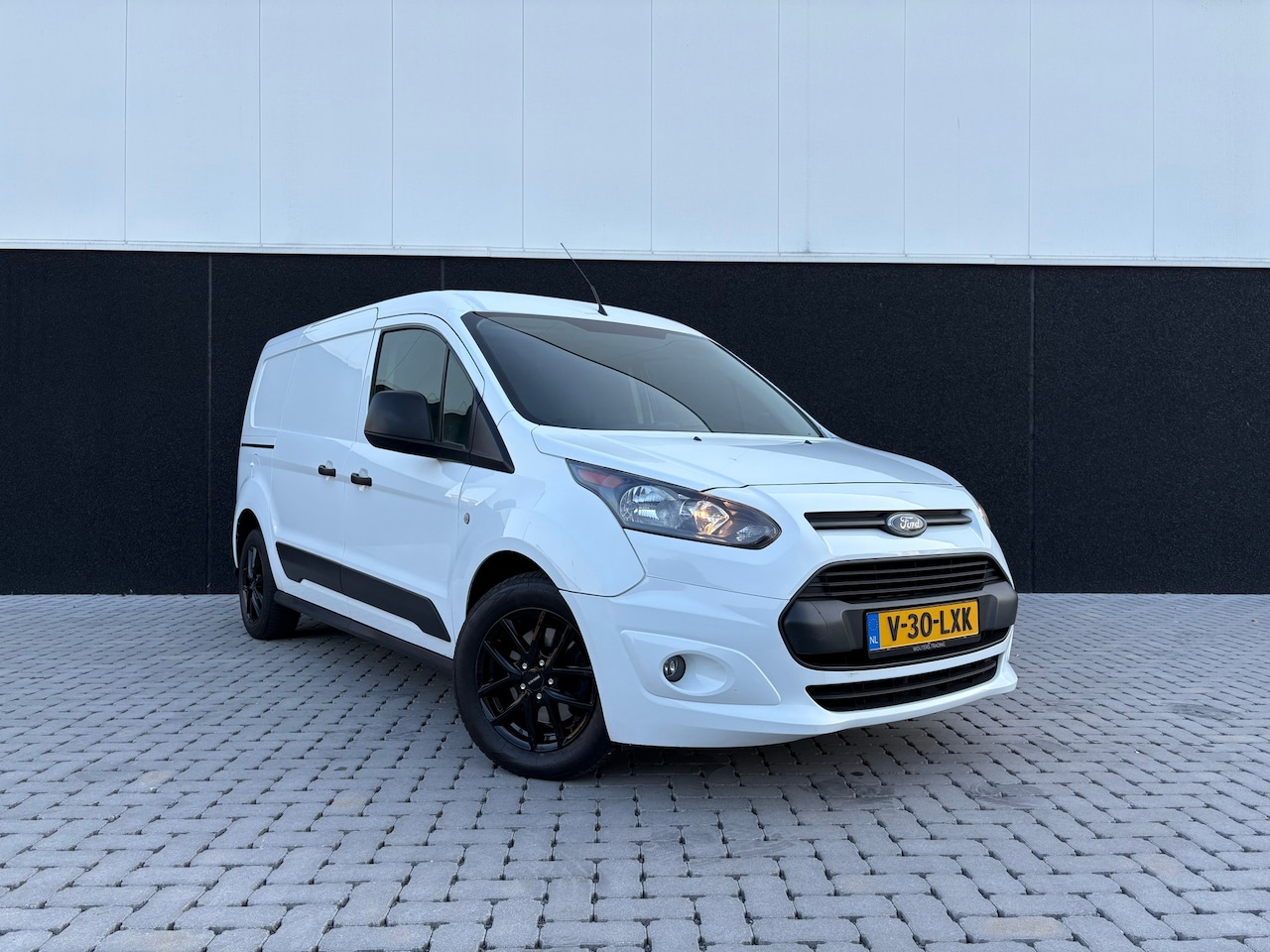 Ford Transit Connect - 1.0 Ecoboost L2 - 2x schuif - 3 pers - Benzine - AutoWereld.nl