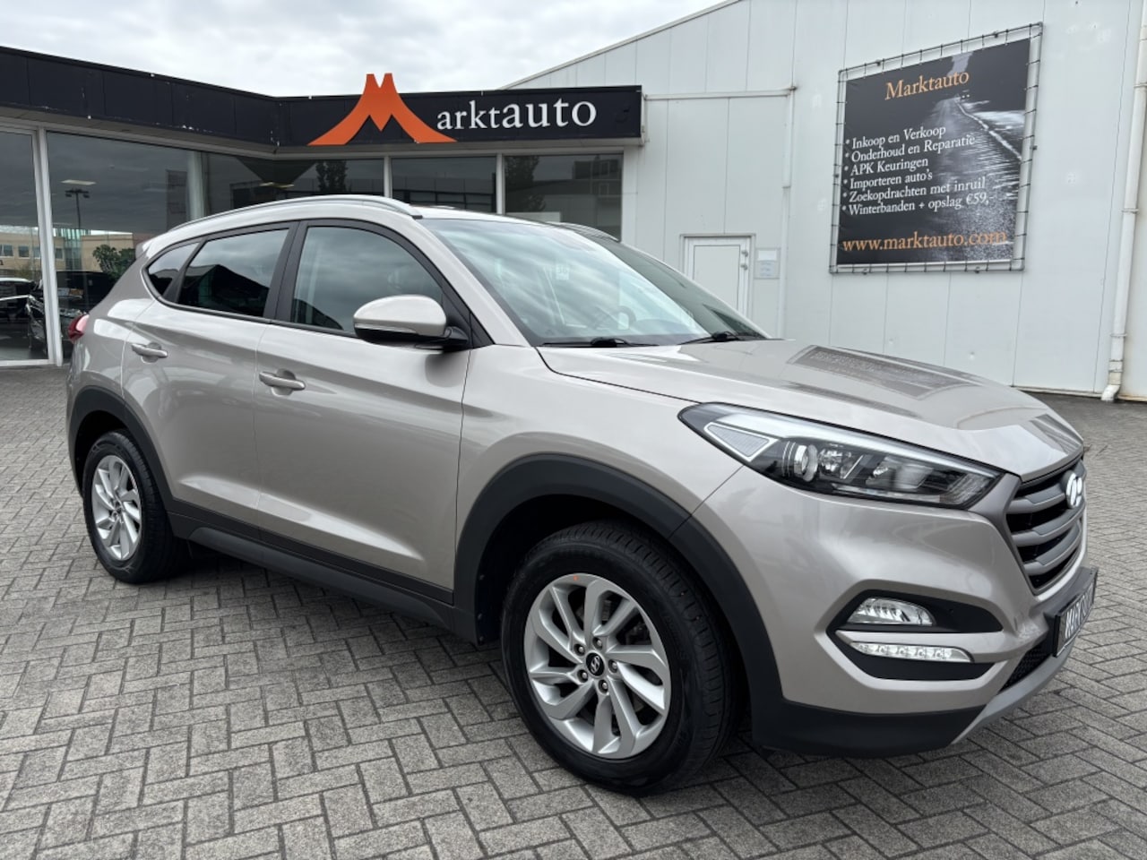 Hyundai Tucson - 1.6 GDi Comfort Carplay Trekhaak Navi Pdc - AutoWereld.nl