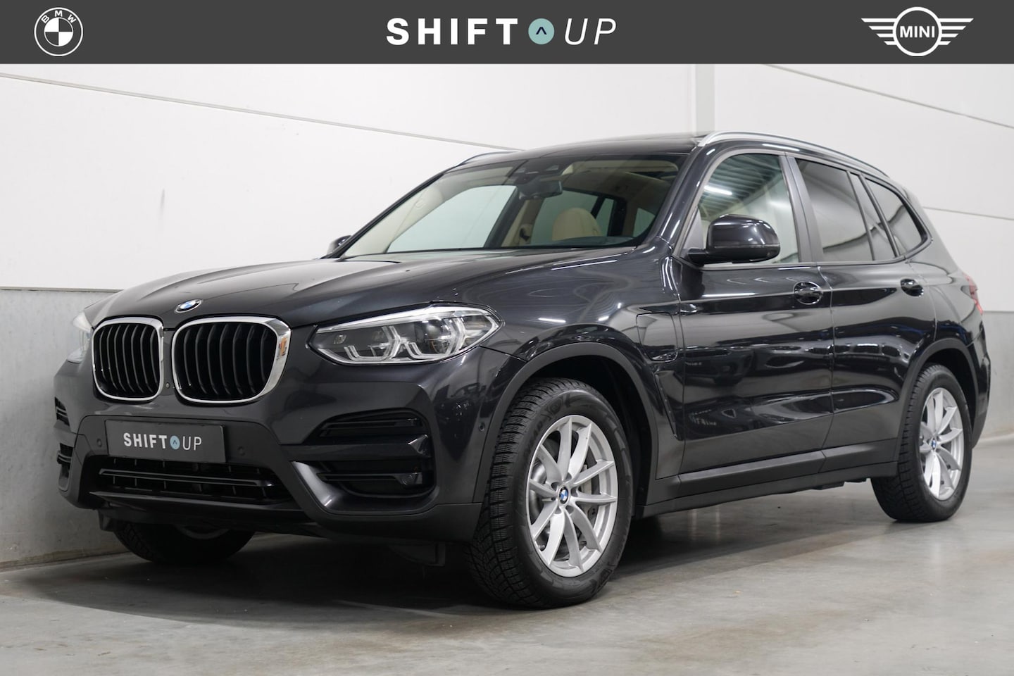 BMW X3 - xDrive30e Panoramadak | Head Up | Camera's | Hifi | Elektr. stoelen - AutoWereld.nl