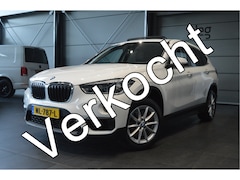 BMW X1 - sDrive20i High Executive leer pano head up trekhaak 192 pk