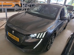 Peugeot 208 - 1.2 PureTech GT | Achterbank in delen neerklapbaar | Achteruitrijcamera | Anti Blokkeer Sy