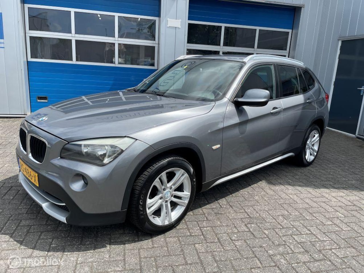 BMW X1 - sDrive18i Executive 150Pk Leer-Airco-17'' - AutoWereld.nl
