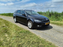 Skoda Octavia Combi - 1.2 TSI Greentech Elegance Businessline Panoramadak