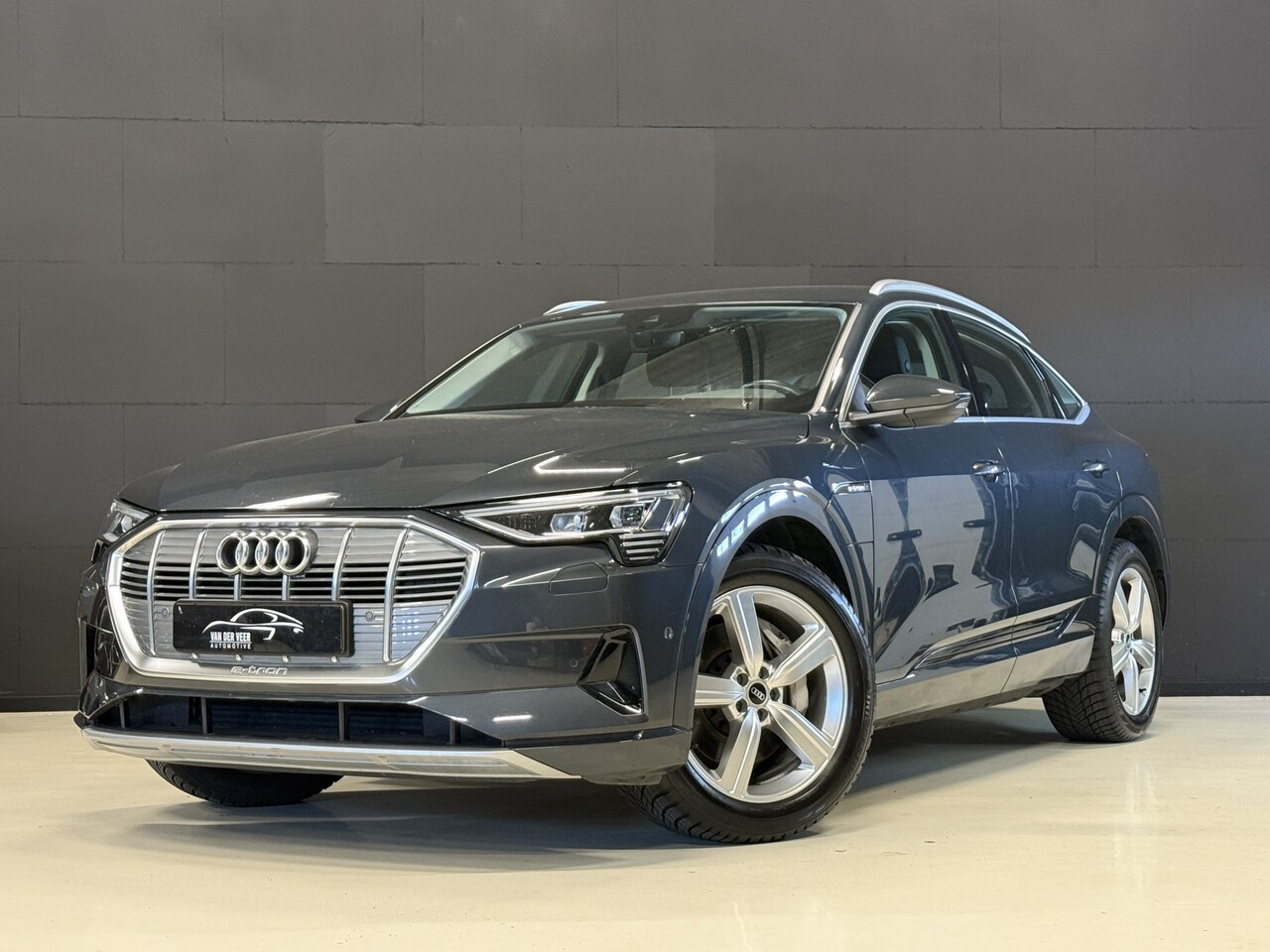 Audi e-tron Sportback - 55 quattro Business edition 95 kWh | Navigatie | Memory stoelen | 20'' Inch - AutoWereld.nl