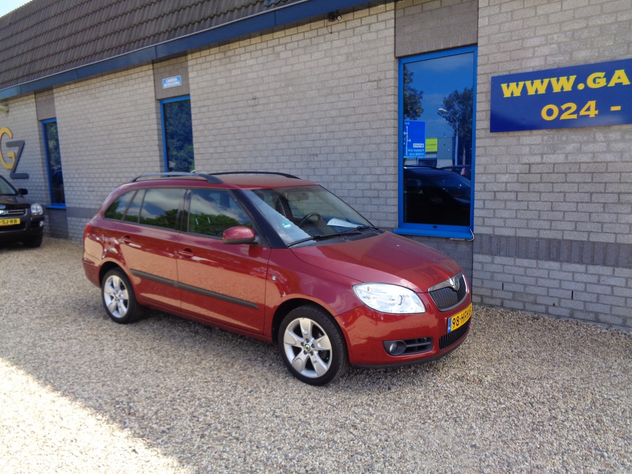 Skoda Fabia Combi - 1.6-16V Elegance Airco Trekh. Lm velgen - AutoWereld.nl
