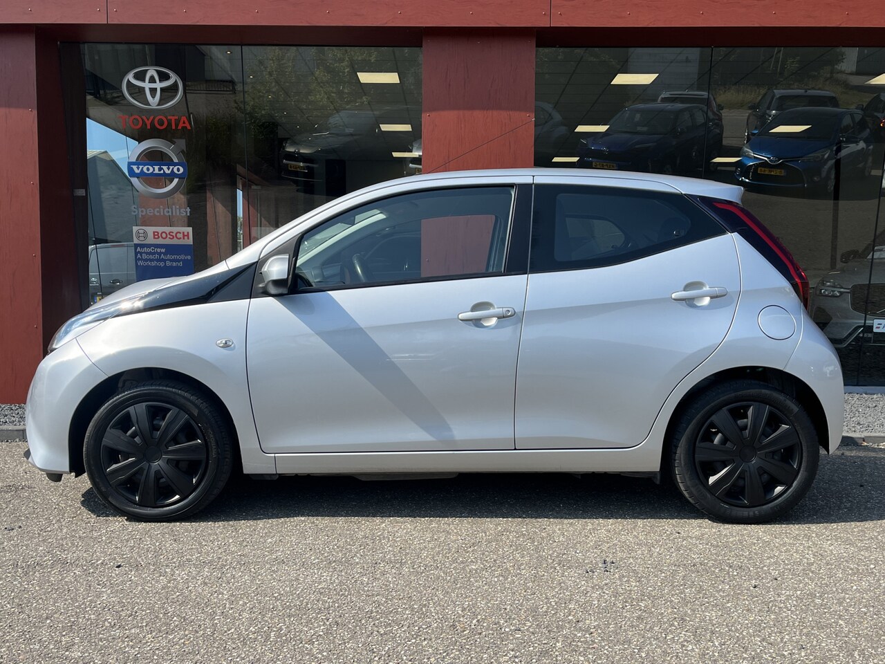 Toyota Aygo - 1.0 VVT-i x-Fun | Airco | Radio | Bluetooth - AutoWereld.nl