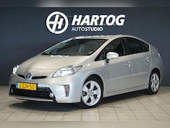 Toyota Prius - 1.8 Dynamic Business + DEALER ONDERHOUDEN / 1e EIGENAAR / CAMERA / JBL / LED / HUD