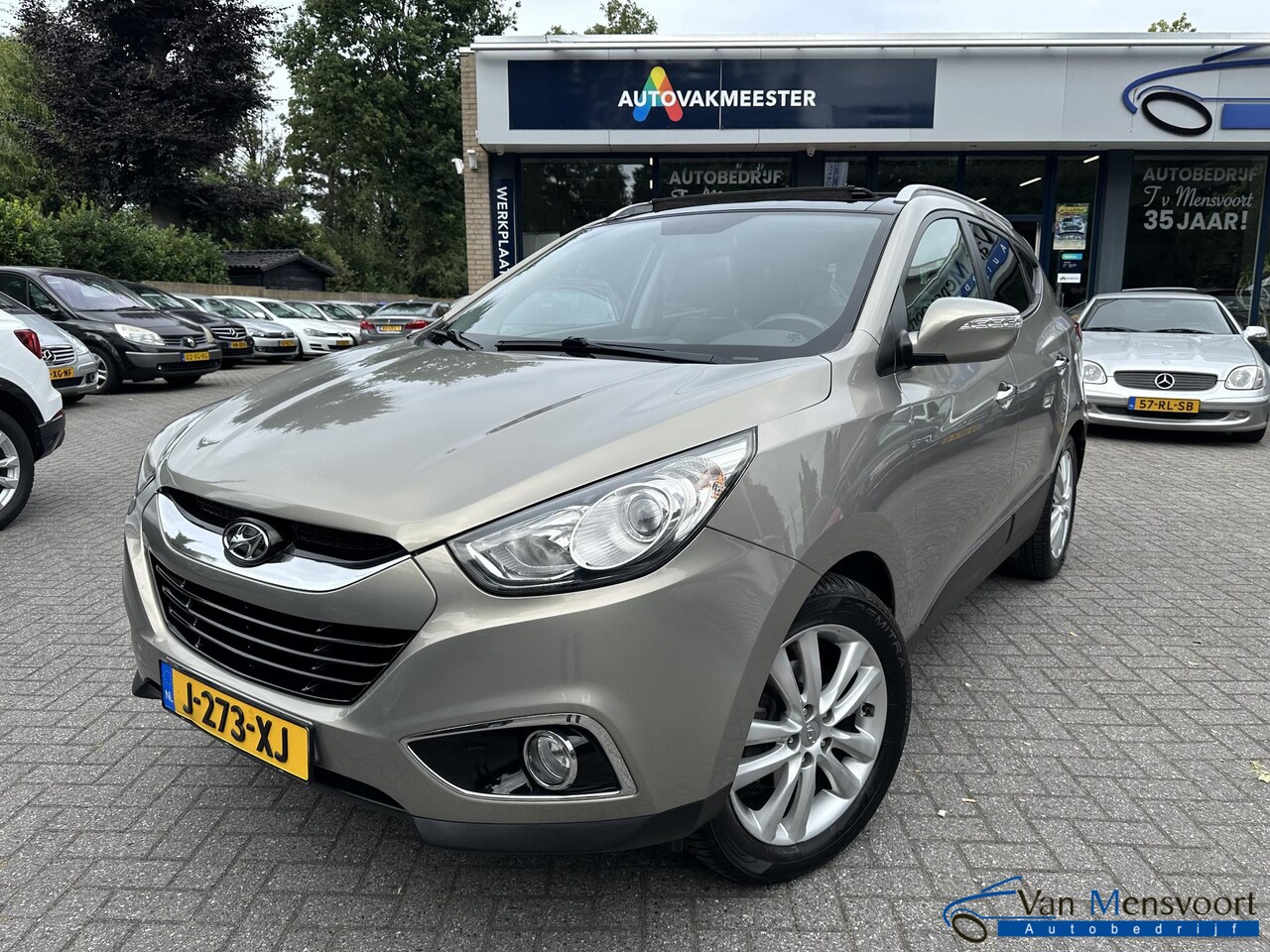 Hyundai ix35 - 2.0i Automaat 4WD i-Catcher Leder|Navi|Panorama|Camera|Keyless - AutoWereld.nl