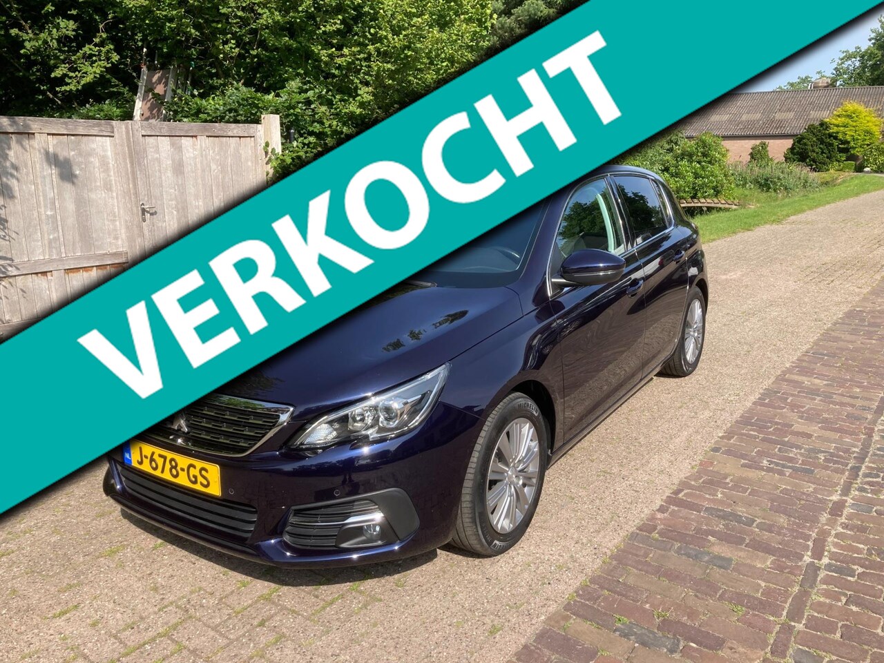 Peugeot 308 - 1.2 PureTech Blue Lease Premium pano dak, PDC V+A, ECC, CC, Navi. - AutoWereld.nl