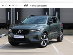 Volvo XC40 - B4 197PK Plus Dark | Google Navigatie | 360 graden Camera | Panoramisch schuif-/kanteldak
