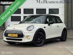 MINI Cooper - 1.5 136PK Panoramadak Airco 16'' velgen