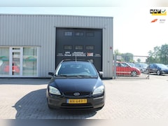 Ford Focus Wagon - 1.6-16V Trend