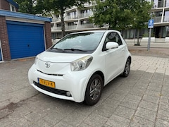 Toyota iQ - 1.0 VVTi Aspiration Airco 1-eigenaar Snow White