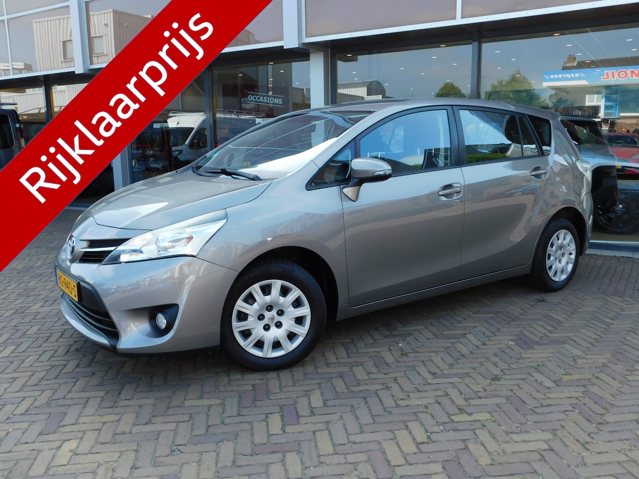 Toyota Verso - 1.6 VVT-i Comfort 1.6 VVT-i Comfort - AutoWereld.nl