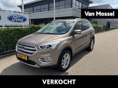 Ford Kuga - 1.5 EcoBoost Titanium | 150pk | Trekhaak (Max 2000KG) | Verwarmbare Voorstoelen/Stuur/Voor