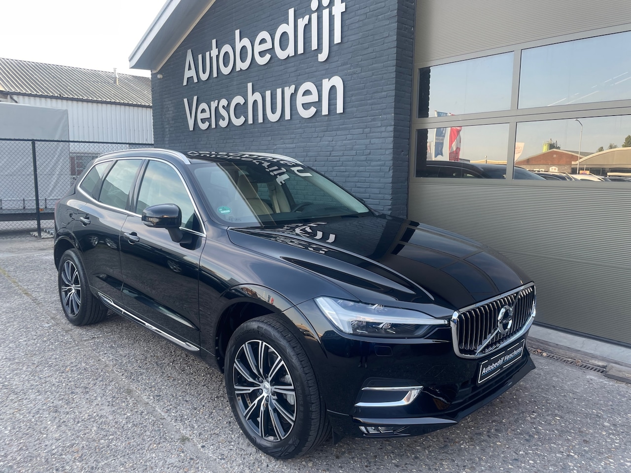 Volvo XC60 - 2.0 T4 Inscription trekhaak stoelverwarming leer - AutoWereld.nl