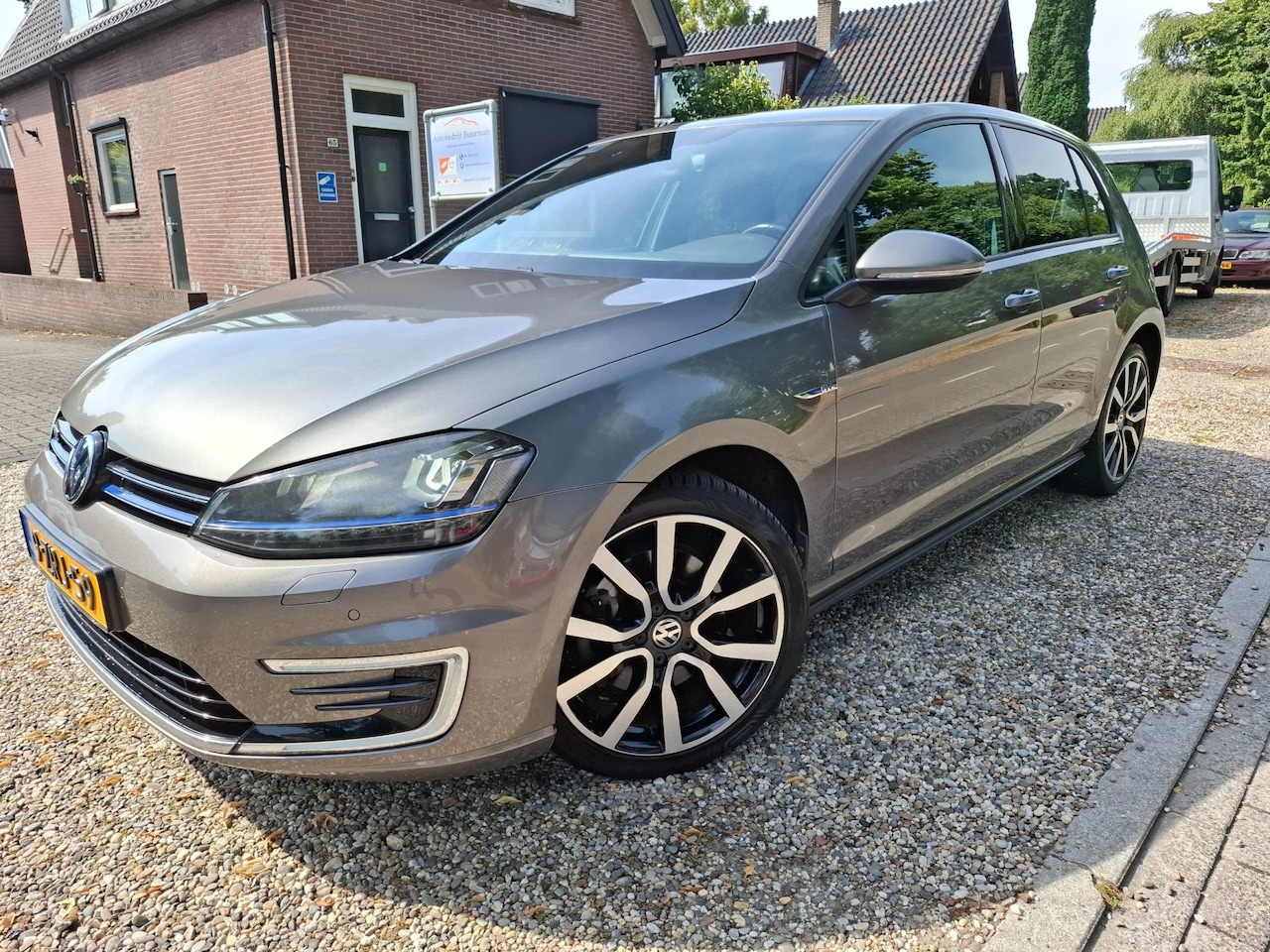 Volkswagen Golf - 1.4 TSI GTE AUT volledig ohdn navi cruise 18" etc - AutoWereld.nl