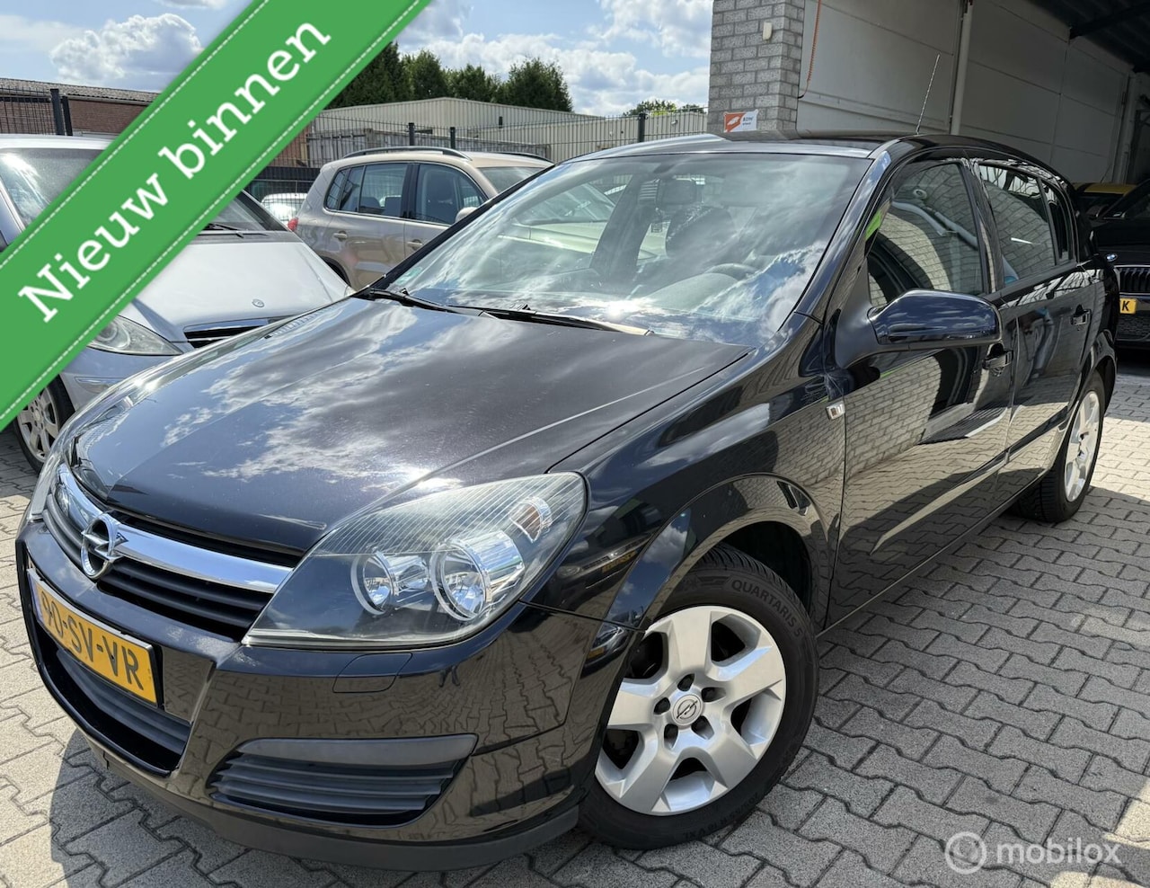 Opel Astra - 1.6 Edition / 5DRS / Airco / Trekhaak / N.A.P - AutoWereld.nl