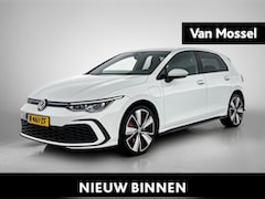 Volkswagen Golf - 1.4 eHybrid GTE | 18 inch velgen | Navigatie | Sfeerverlichting | Adaptive cruise control