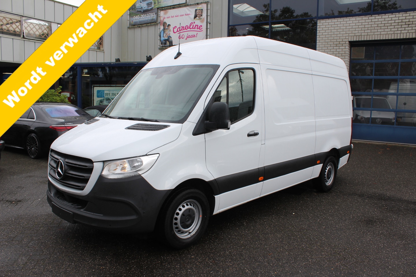 Mercedes-Benz Sprinter - 317 CDI L2H2 MBUX met navigatie en parkeerpakket en camera - AutoWereld.nl