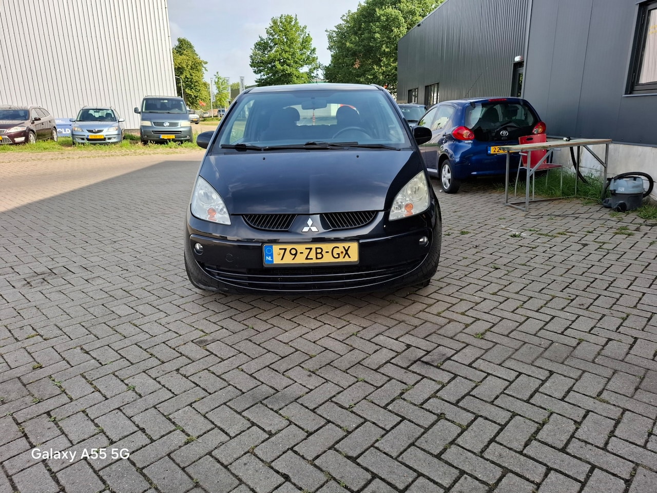 Mitsubishi Colt - 1.1 Incharge+ - AutoWereld.nl