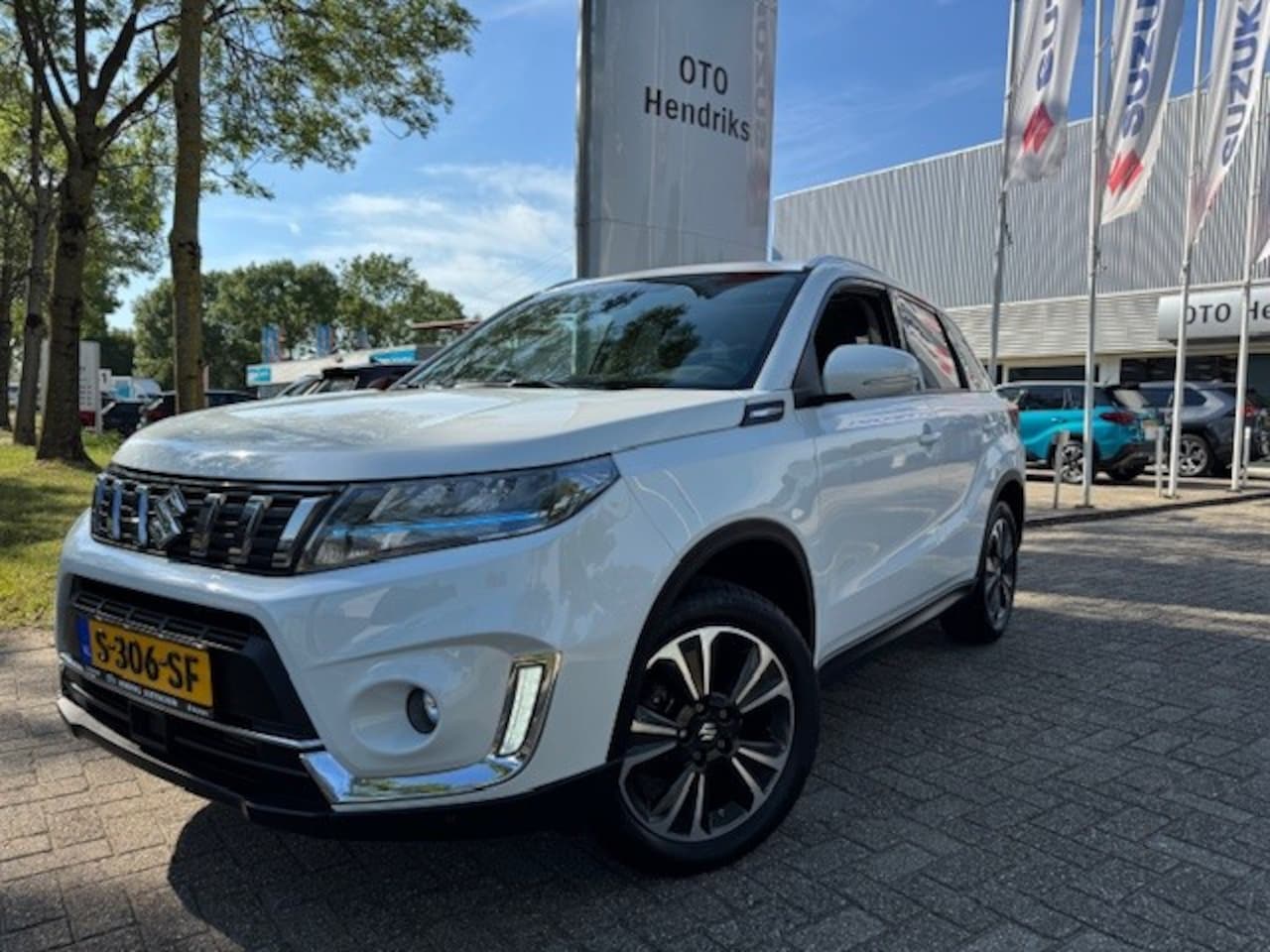 Suzuki Vitara - 1.4 Boosterjet 129pk Smart Hybrid Style Sunroof - AutoWereld.nl
