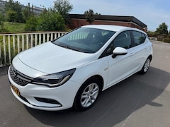 Opel Astra - 1.0 Business+