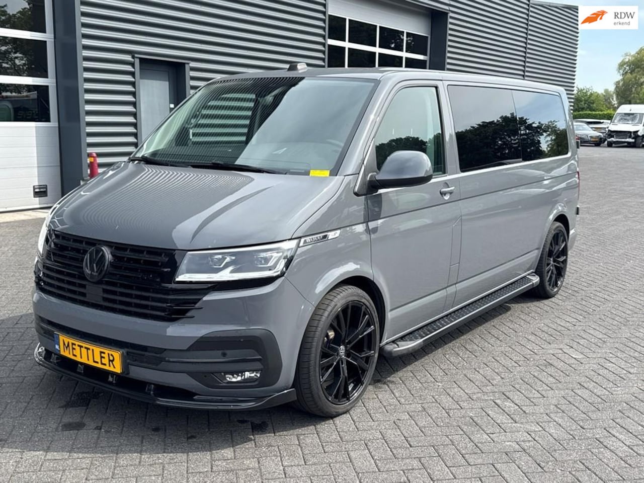 Volkswagen Transporter - 2.0 TDI L2H3 28 Bulli 2.0 TDI L2H3 28 Bulli - AutoWereld.nl