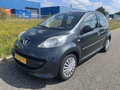 Peugeot 107 - 1.0-12V XS 5-drs Airco Nieuwe APK