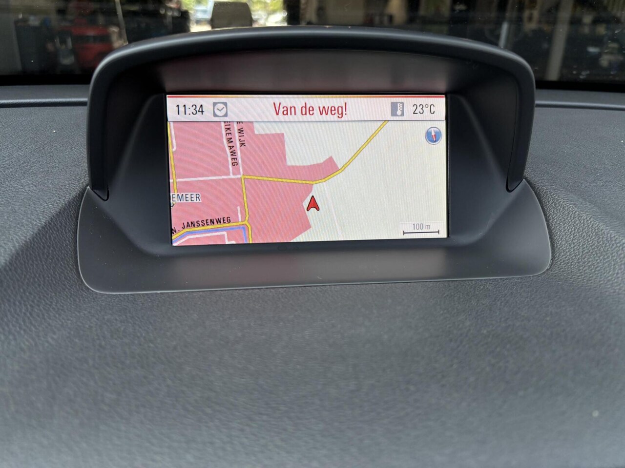 Opel Mokka - 1.6 Selection Airco/ Stoel + Stuurwiel verwarming/ Trekhaak/ Navigatie!!