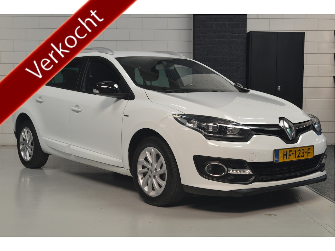 Renault Mégane Estate - 1.2 TCe Limited // CLIMA // CRUISE // NAVI // TREKHAAK // PDC // 164.000 km // - AutoWereld.nl