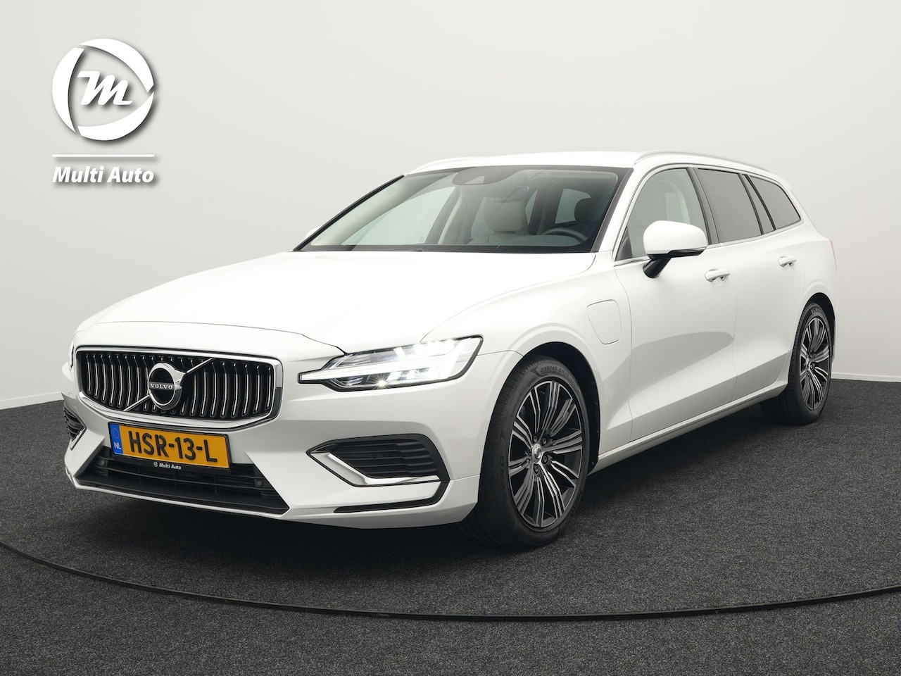 Volvo V60 - T6 Recharge AWD Inscription Plug In Hybrid 340pk Dealer O.H PHEV | Adaptive Cruise | Leder - AutoWereld.nl