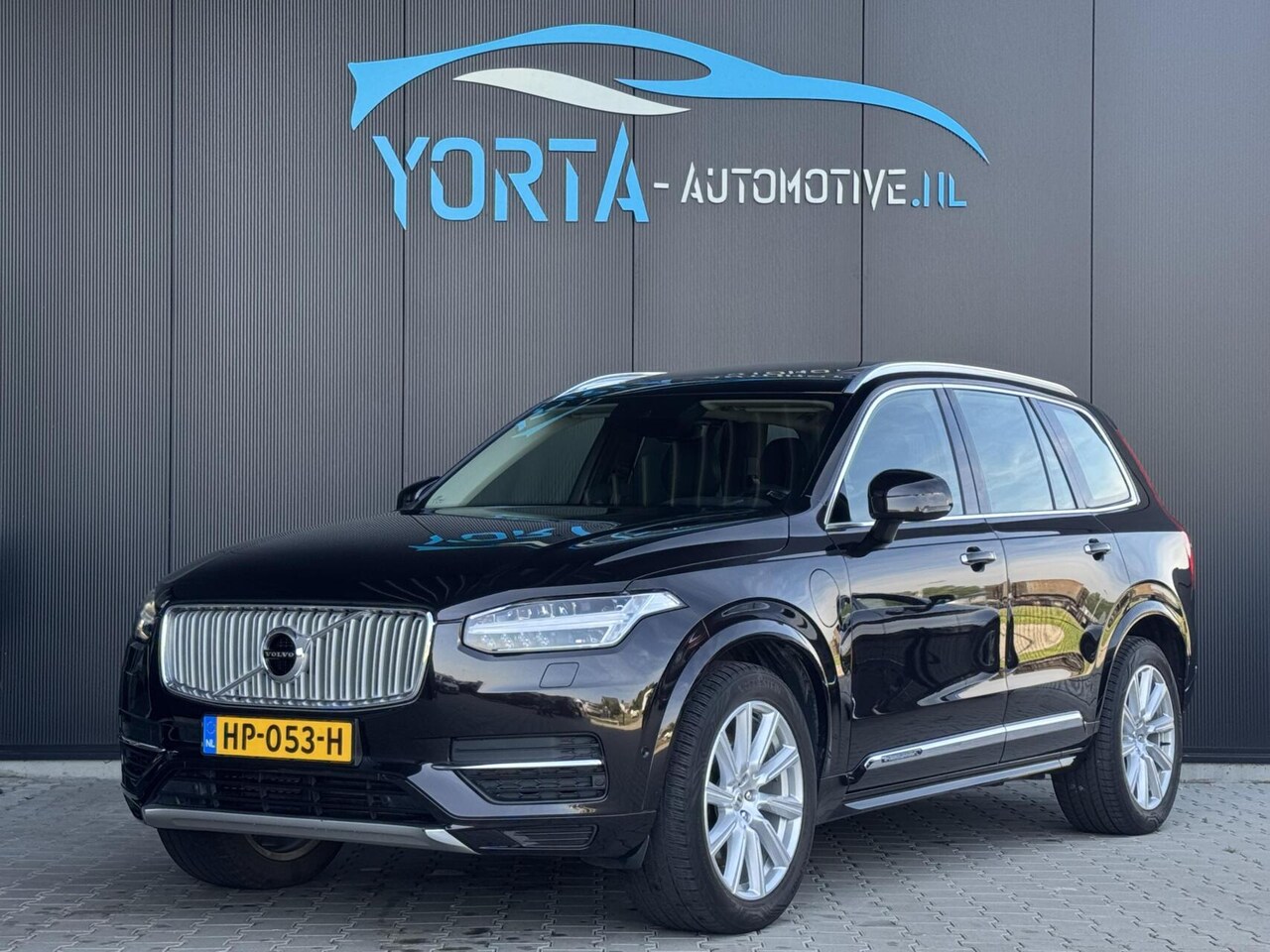 Volvo XC90 - 2.0 T8 Twin Engine AWD Inscription NL AUTO*DEALERONDERHOUDEN - AutoWereld.nl
