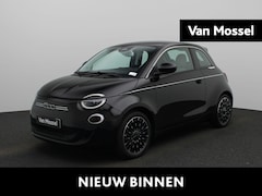 Fiat 500e - La Prima 42 kWh | ECC | Parkeersensoren V+A | Parkeercamera | Stoelverwarming | Carplay