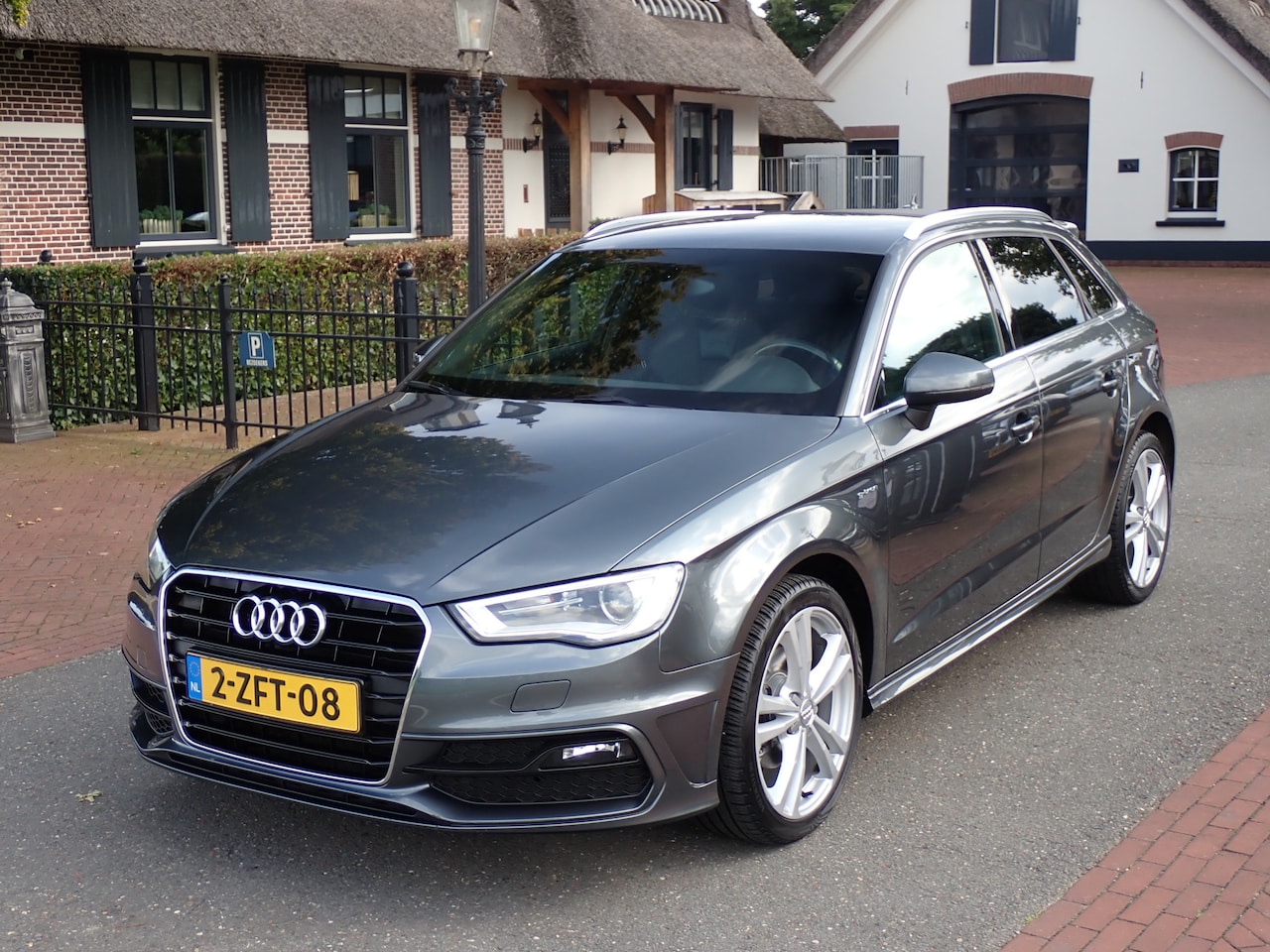 Audi A3 Sportback - 1.4 TFSI 2KEER SLINE g-tron 1e eigenaar - AutoWereld.nl
