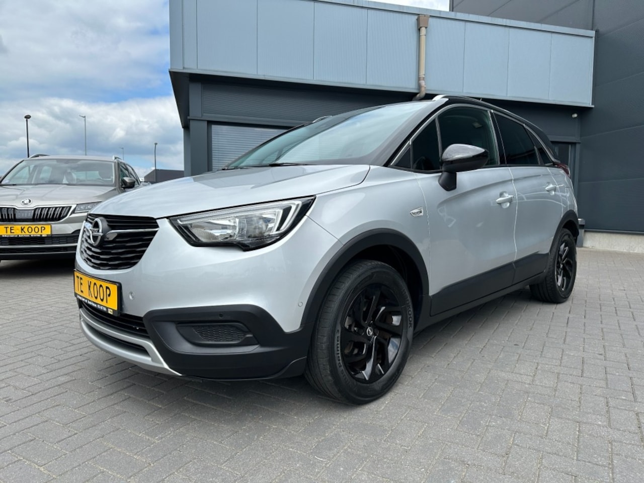 Opel Crossland X - 1.2 Turbo Innovation Aut. Navigatie Camera stoelverwarming - AutoWereld.nl