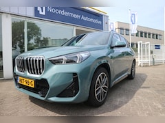 BMW X1 - SDrive18i M-sport / navigatie / camera / keyless / carplay