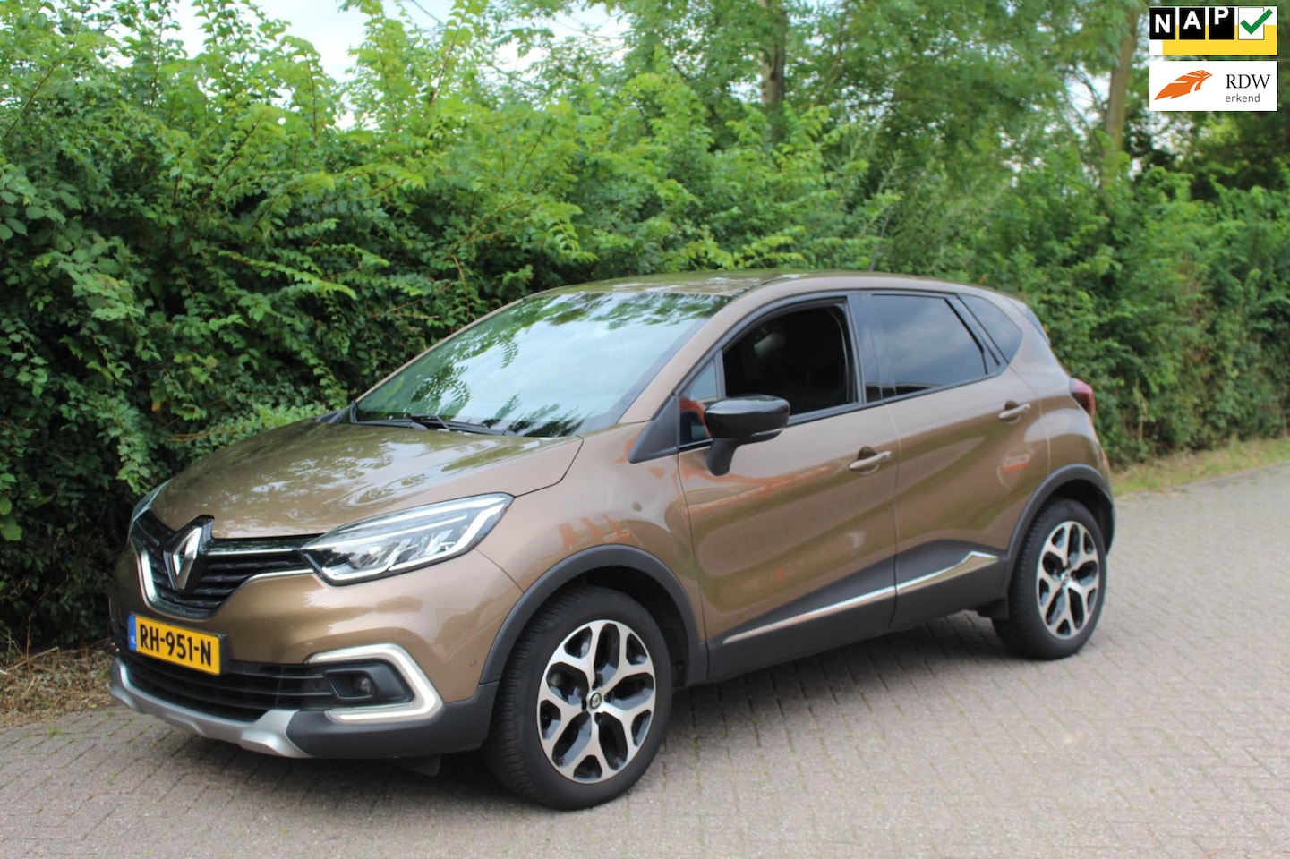 Renault Captur - 1.2 TCe Intens *Navi *Camera *Keyless *Automaat - AutoWereld.nl